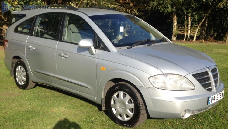 2006, 2007, 2008, 2009 SsangYong Rodius RD400