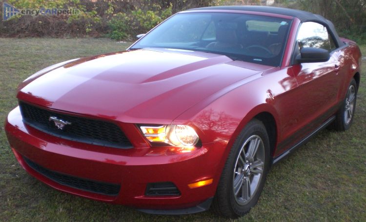 2010 Ford Mustang V6 Convertible