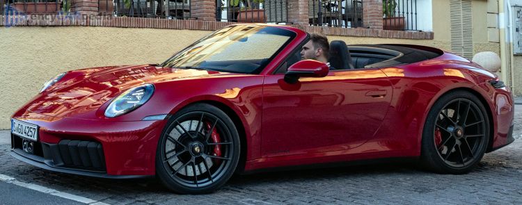 2024, 2025, 2026 Porsche 911 Carrera 4 GTS Cabriolet 992 II