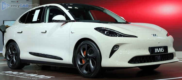2025, 2026 MG IM6 100