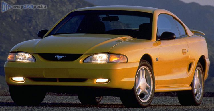 1994, 1995 Ford Mustang GT Coupé