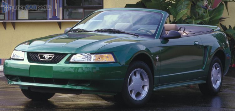 1999, 2000 Ford Mustang V6 Conversível