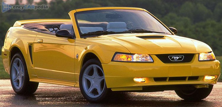 1999, 2000, 2001, 2002, 2003, 2004 Ford Mustang GT Decappottabile