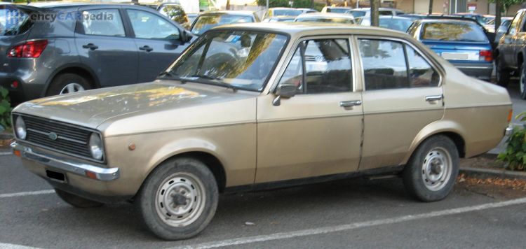 1975, 1976, 1977, 1978 Ford Escort 1.3 4-door Σεντάν Mk2