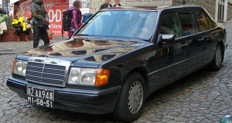 1993, 1994, 1995 Mercedes E 280 LWB V124