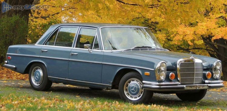 1971, 1972 Mercedes 300 SEL 4.5 W109