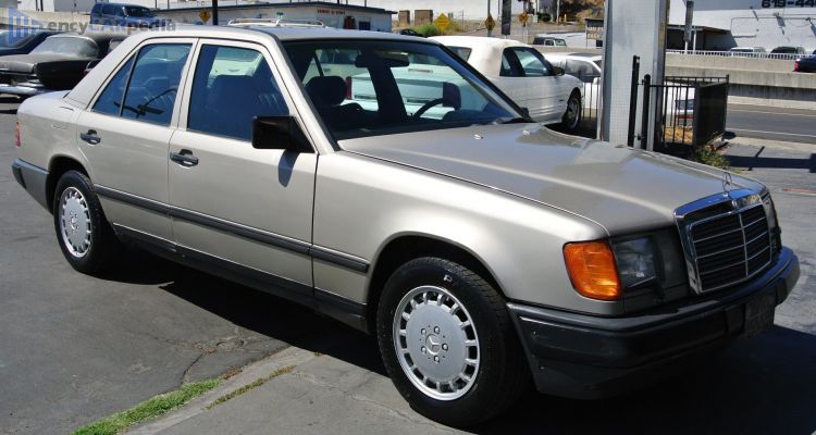 1986, 1987, 1988 Mercedes 300 D Turbo W124
