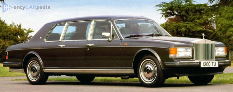1995, 1996 Rolls-Royce Silver Spur Limousine