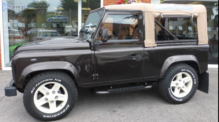 2000, 2001, 2002, 2003, 2004, 2005, 2006, 2007, 2008 Land Rover Defender 90 Td5 Soft Top