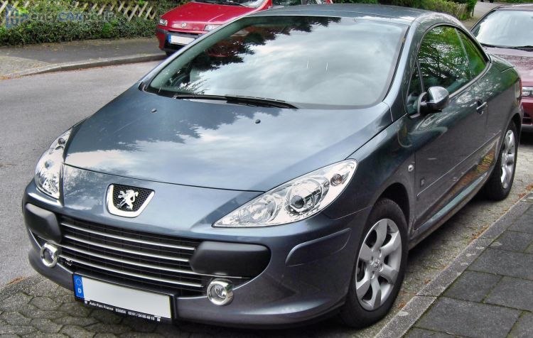 2008, 2009 Peugeot 307 CC HDi 140