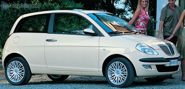 2004, 2005, 2006, 2007, 2008, 2009, 2010, 2011 Lancia Ypsilon 1.4 16v 95