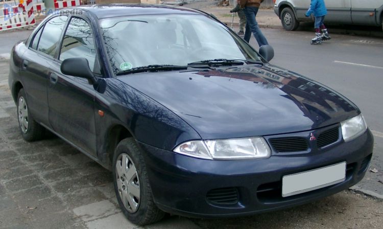 1998, 1999 Mitsubishi Carisma 1900 Diesel GL