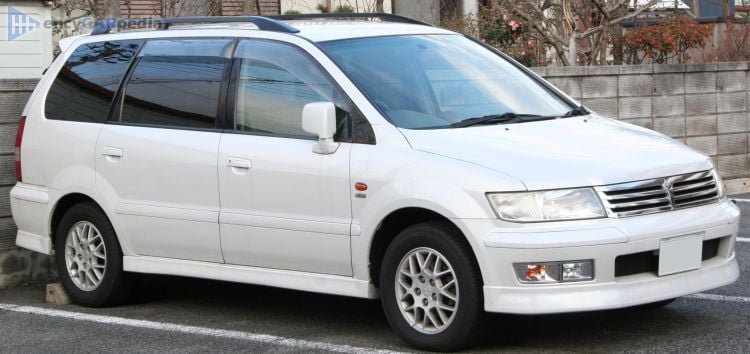 1999, 2000, 2001, 2002 Mitsubishi Santamo
